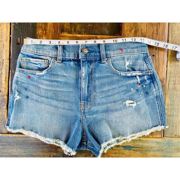 Hollister Vintage Short • High Rise • Distressed • Embroidered • Size 3 Jean Sho - Picture 2 of 6